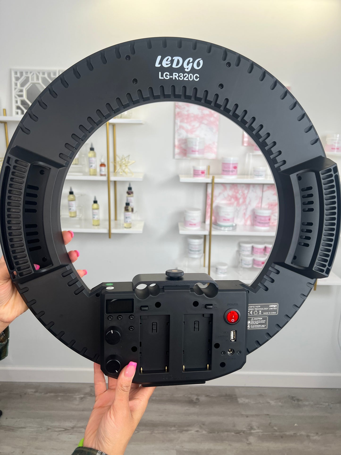 Wireless Ring Light + Batteries