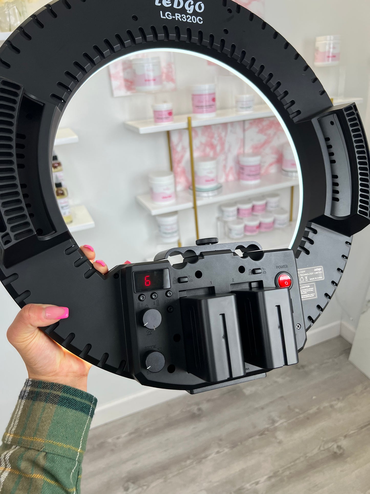 Wireless Ring Light + Batteries